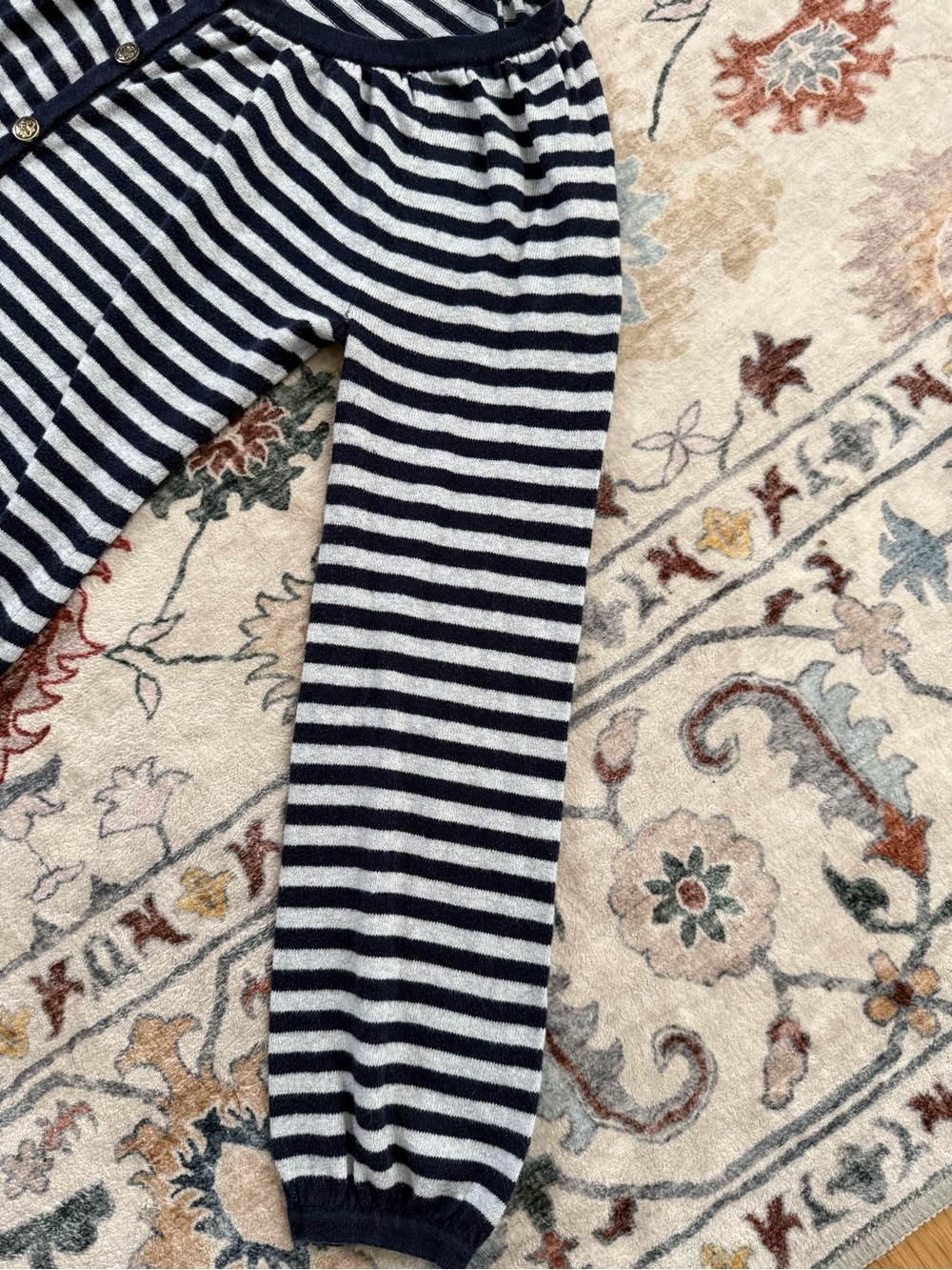 Tommy Hilfiger Cotton-Cashmere Cardigan - Picture 10 of 12